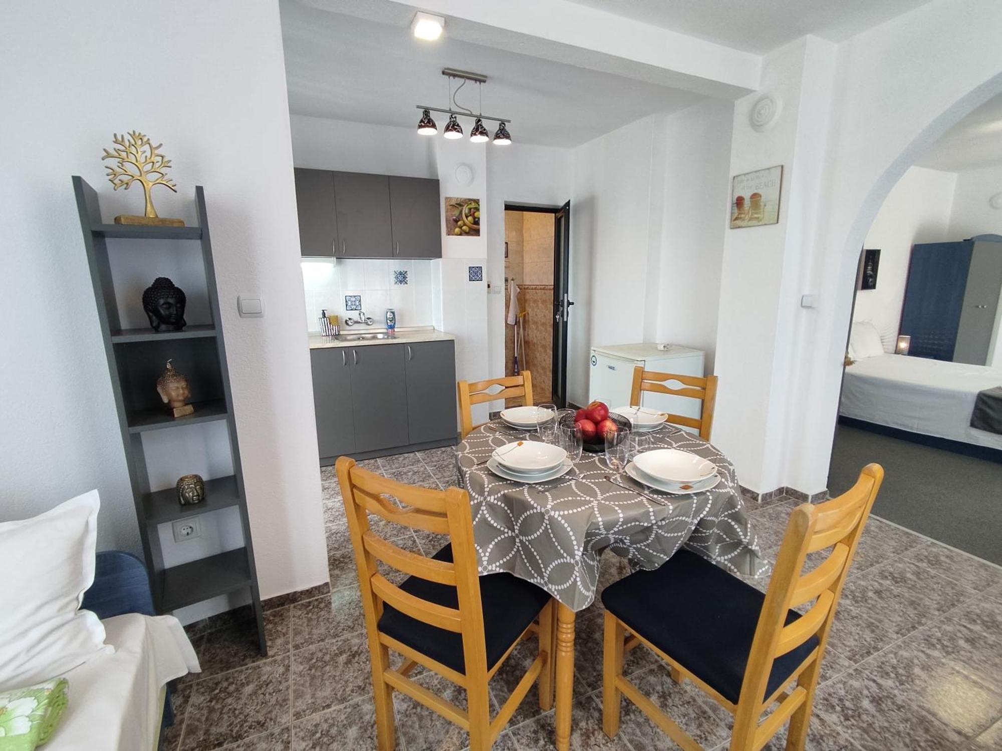 Rali Apartments Китен Номер фото